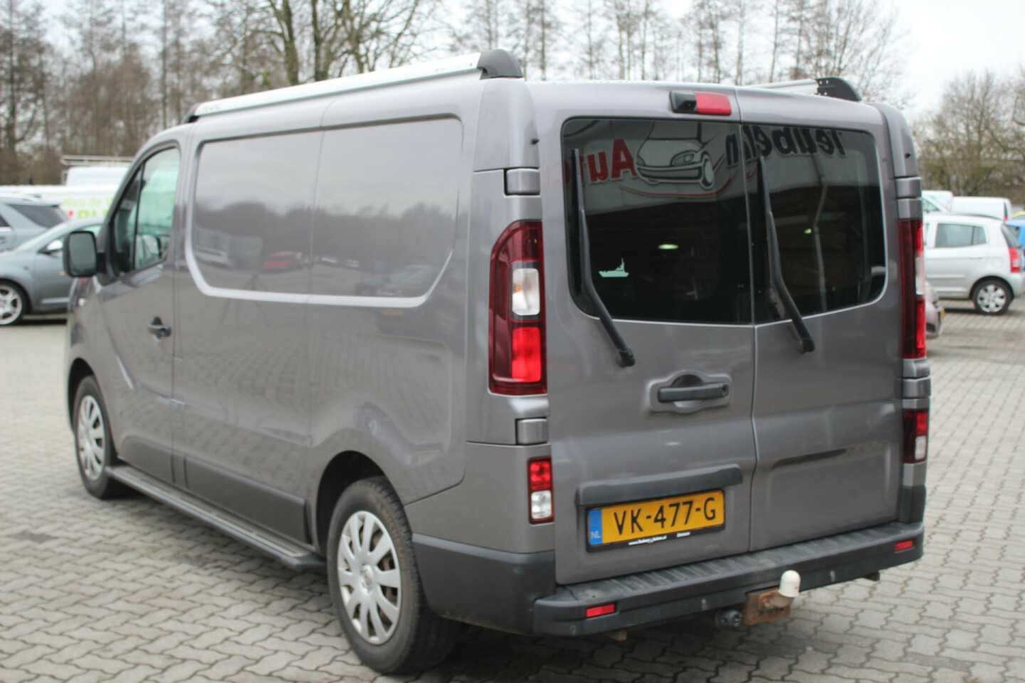 Renault-Trafic-7