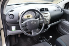 Daihatsu-Sirion-4