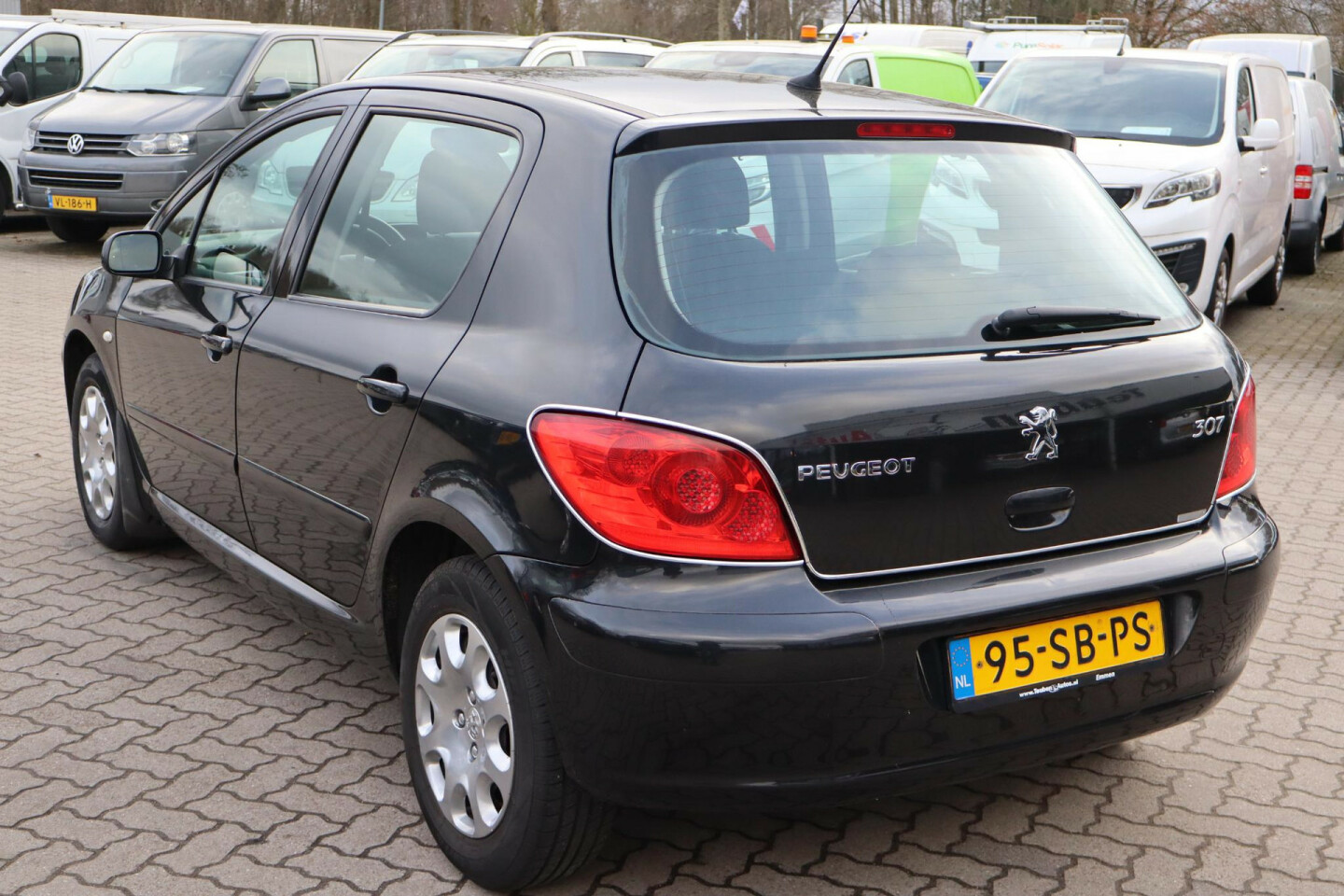 Peugeot-307-6