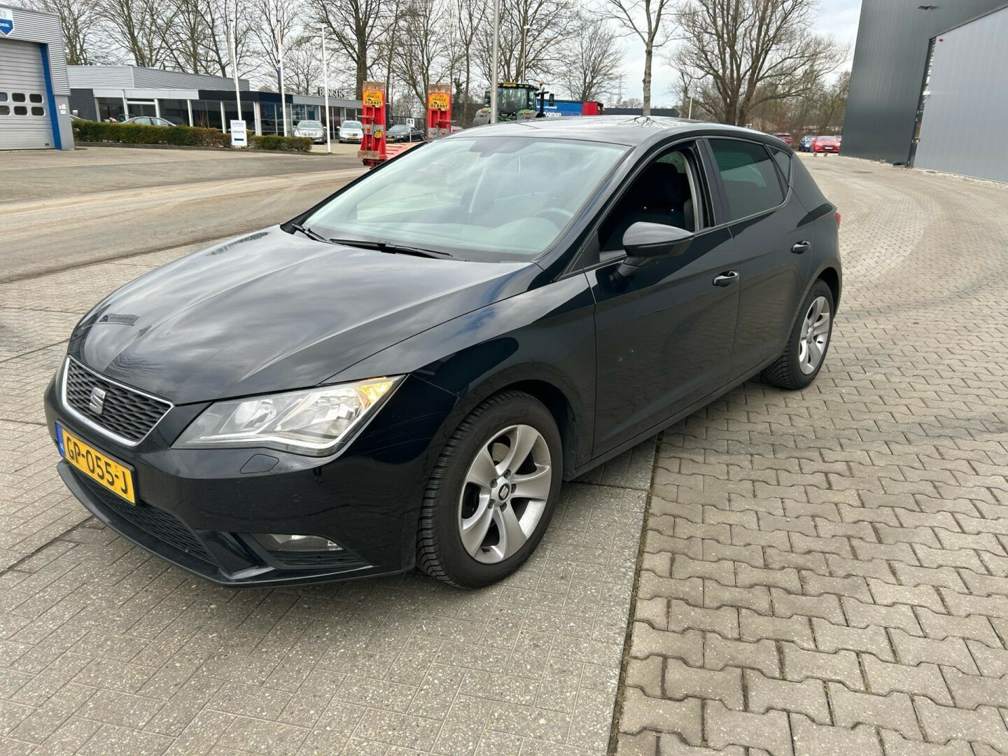 SEAT-Leon-1