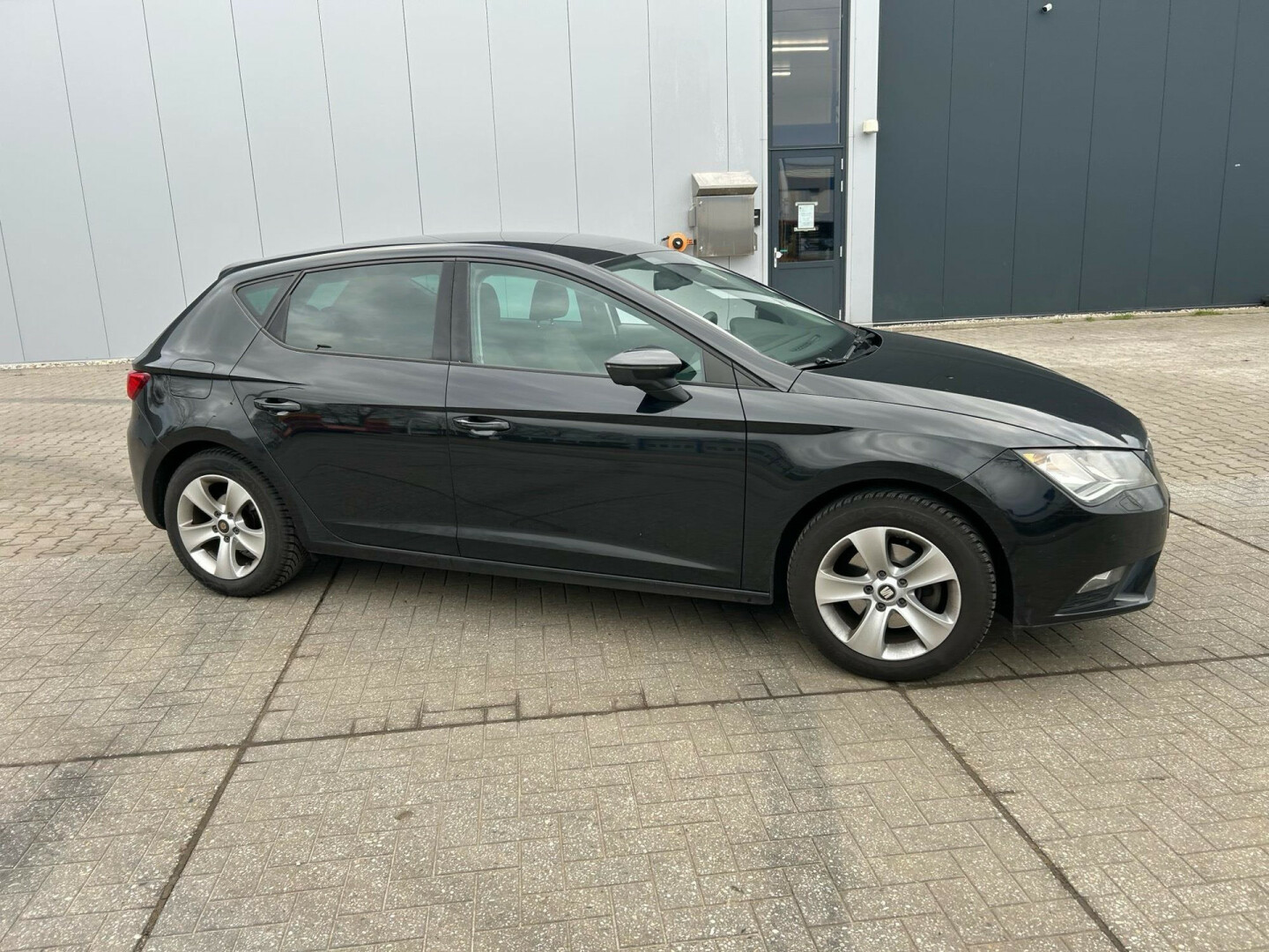 SEAT-Leon-3