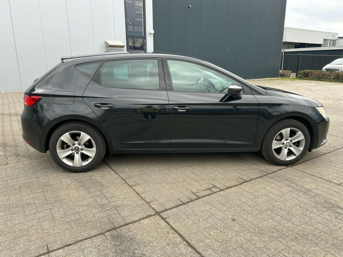 SEAT-Leon-4