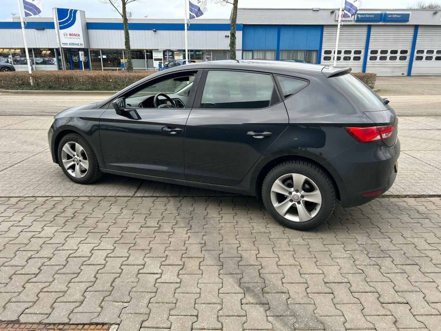 SEAT-Leon-8